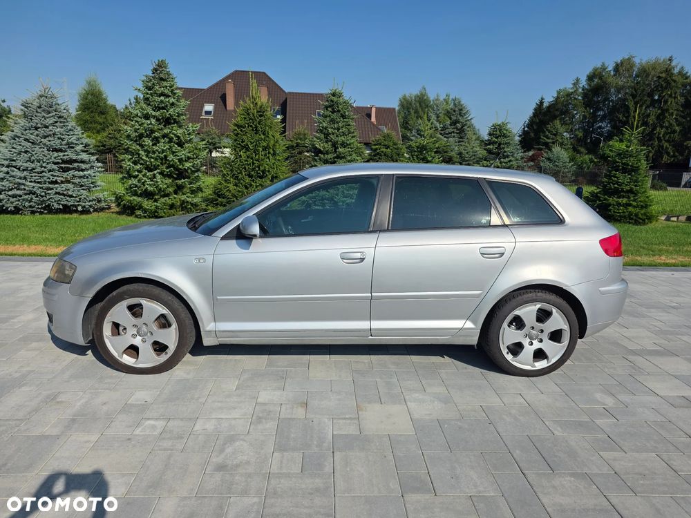 Audi A3 Sportback 2.0 TDI DPF Ambition - 2