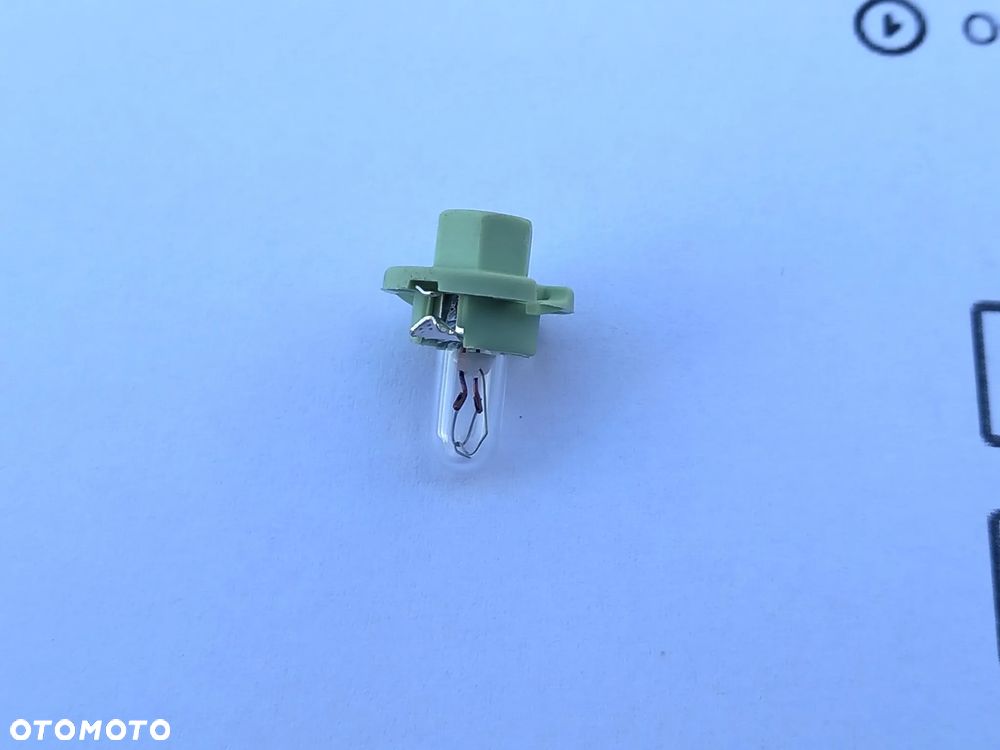 Żarówka oświetlenia tablicy rozdzielczej z oprawką Ford Mondeo MK1 1992-1996 7353264 - 1