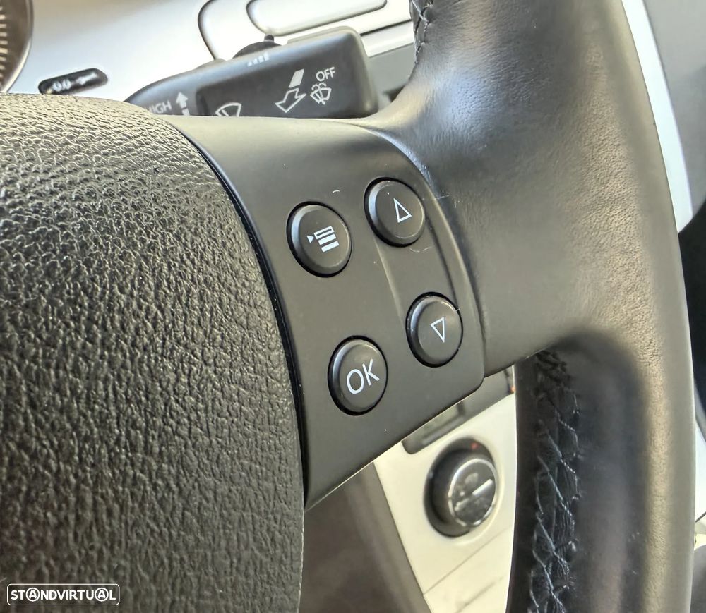 VW Passat 2.0 TDI Edition Highline - 16