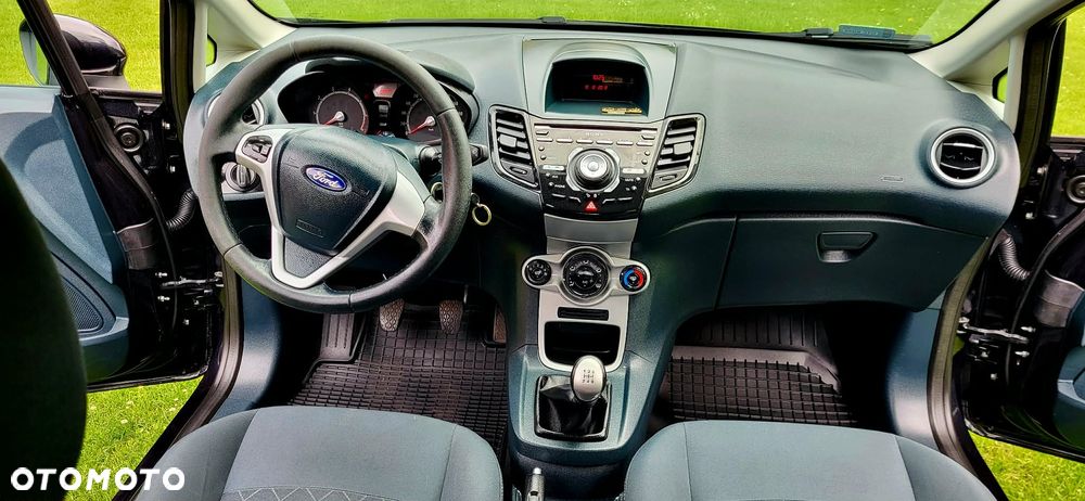 Ford Fiesta 1.25 Silver X plus EU5 - 13