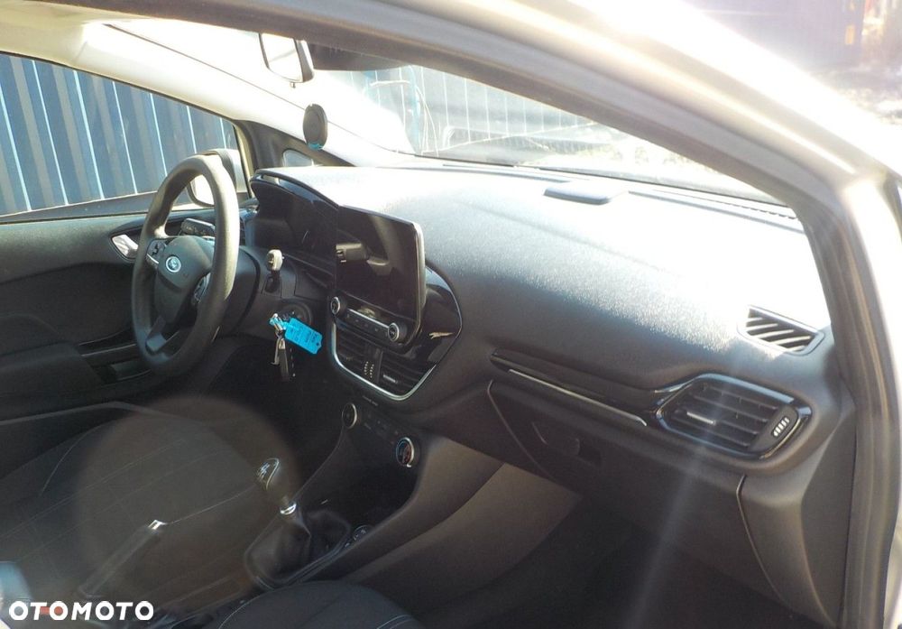 Ford Fiesta - 20