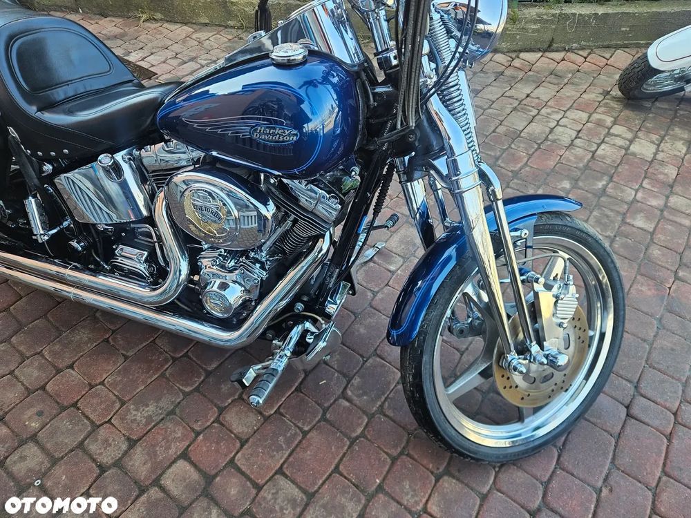 Harley-Davidson Softail Standard - 18