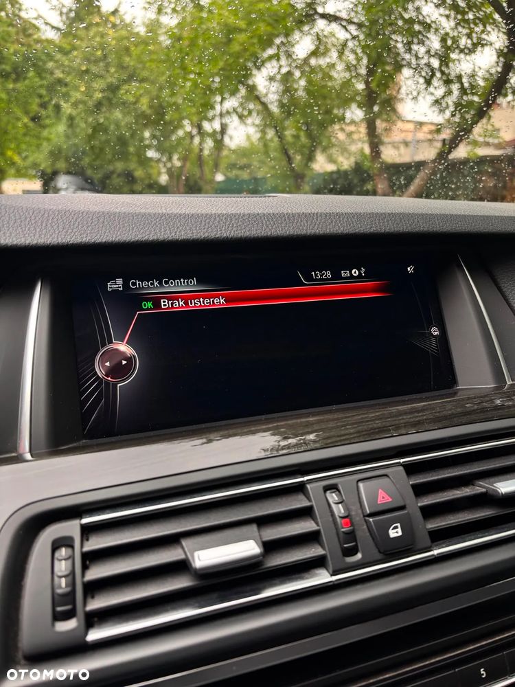 BMW Seria 5 520d Luxury Line - 26