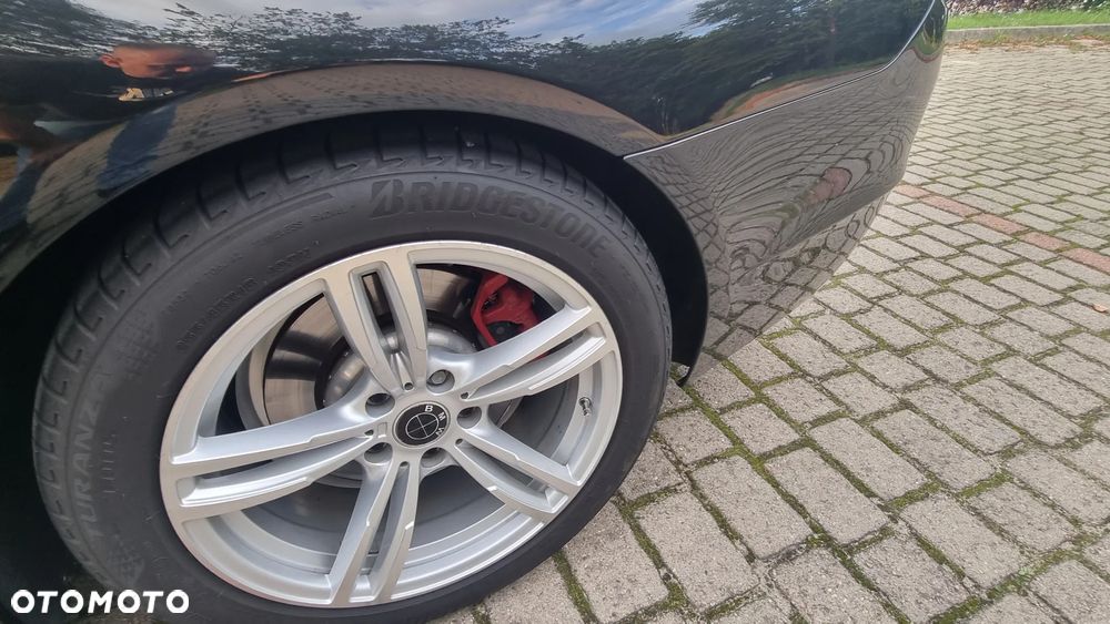 BMW Seria 5 525d - 21