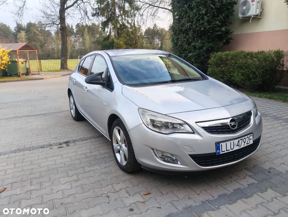 Opel Astra 1.4 Cosmo - 9