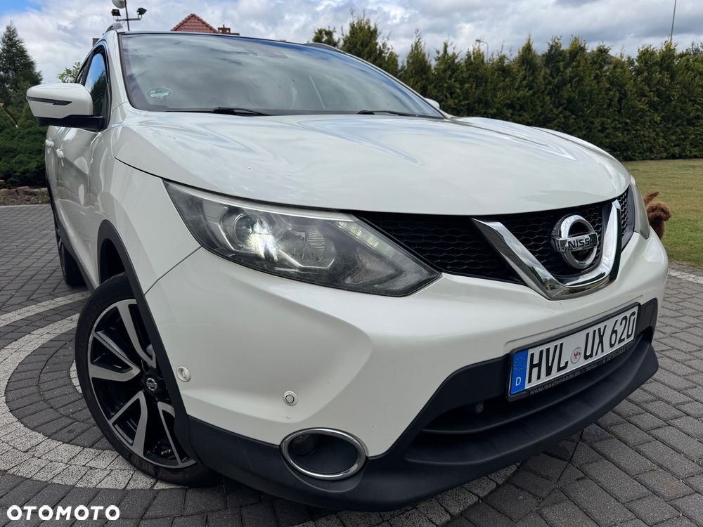 Nissan Qashqai 1.6 DCi Xtronic TEKNA - 1
