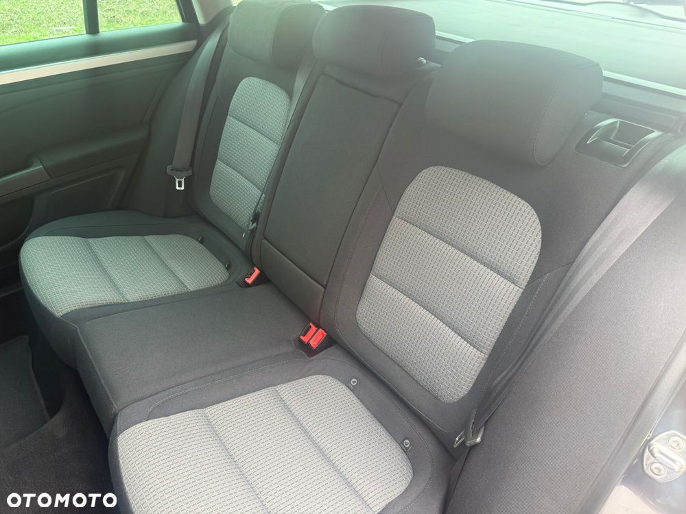 Skoda Superb 1.6 TDI GreenLine - 27