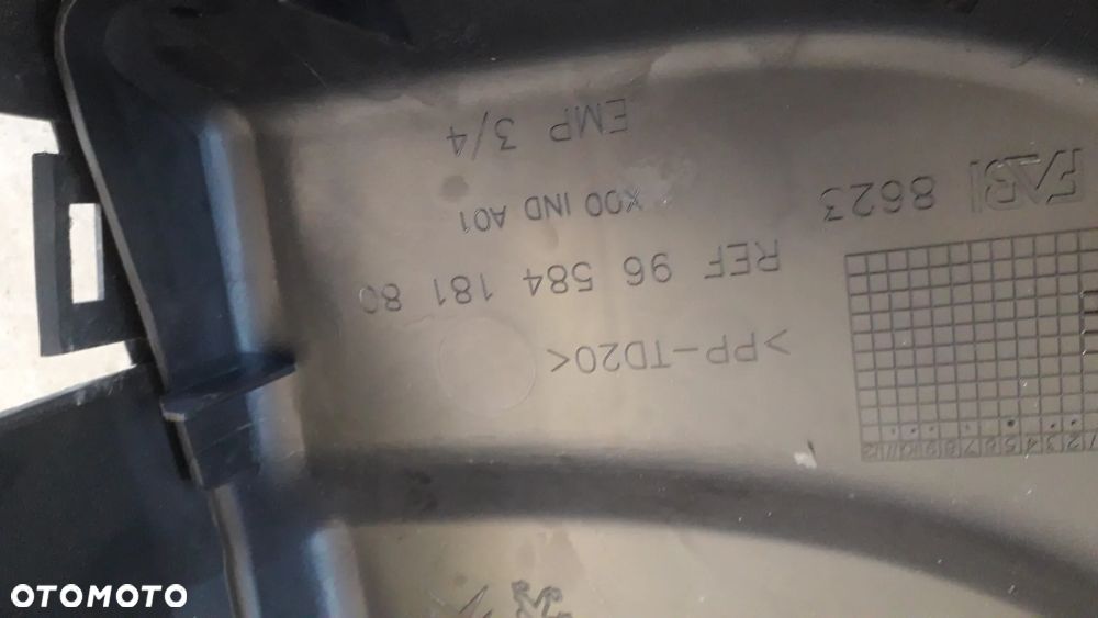 obudowa pokrywa bezpieczników 9658418180 Citroen c4 I lift 1.6 VTI - 2