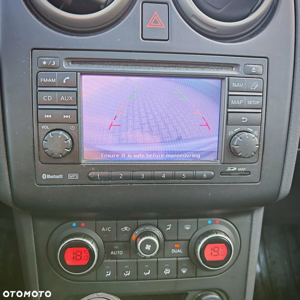 Nissan Qashqai 2.0 dCi 4 x 4 DPF tekna - 8