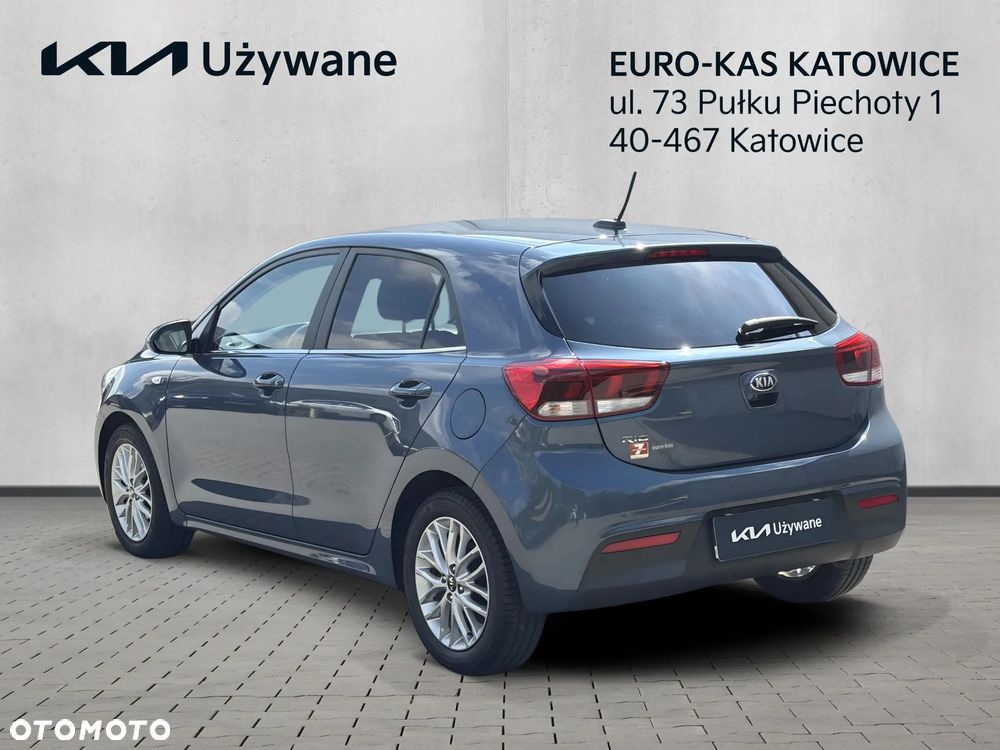 Kia Rio 1.4 L - 4