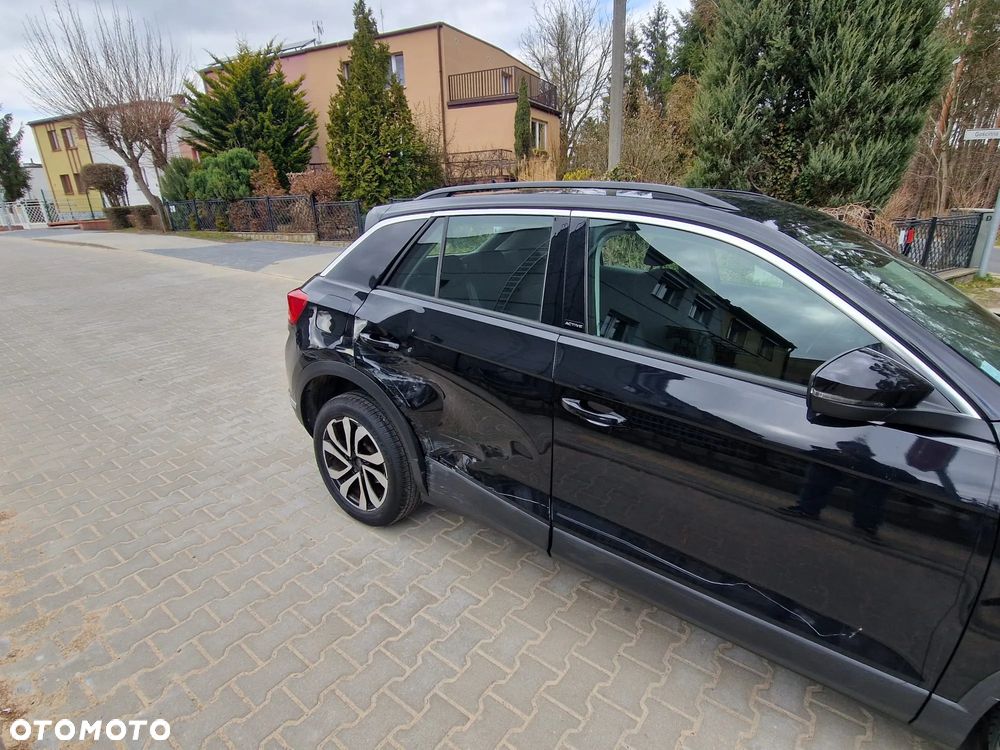 Volkswagen T-Roc 2.0 TDI SCR DSG ACTIVE - 23