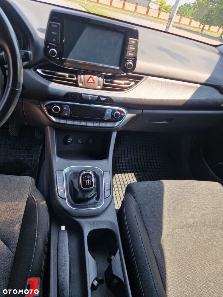 Hyundai i30 1.5 DPI Comfort - 14