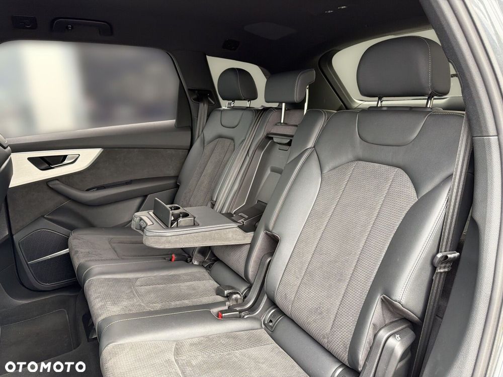 Audi Q7 - 15