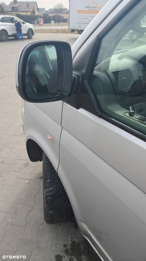 Volkswagen Multivan - 4