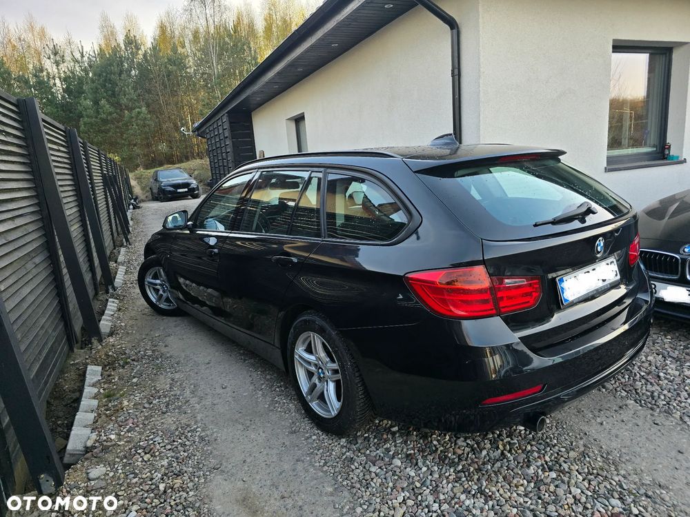 BMW Seria 3 318d DPF Edition Sport - 5