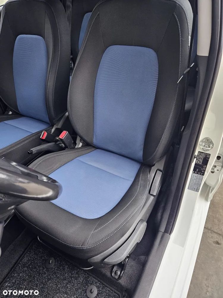 Hyundai i10 1.0 Premium - 11