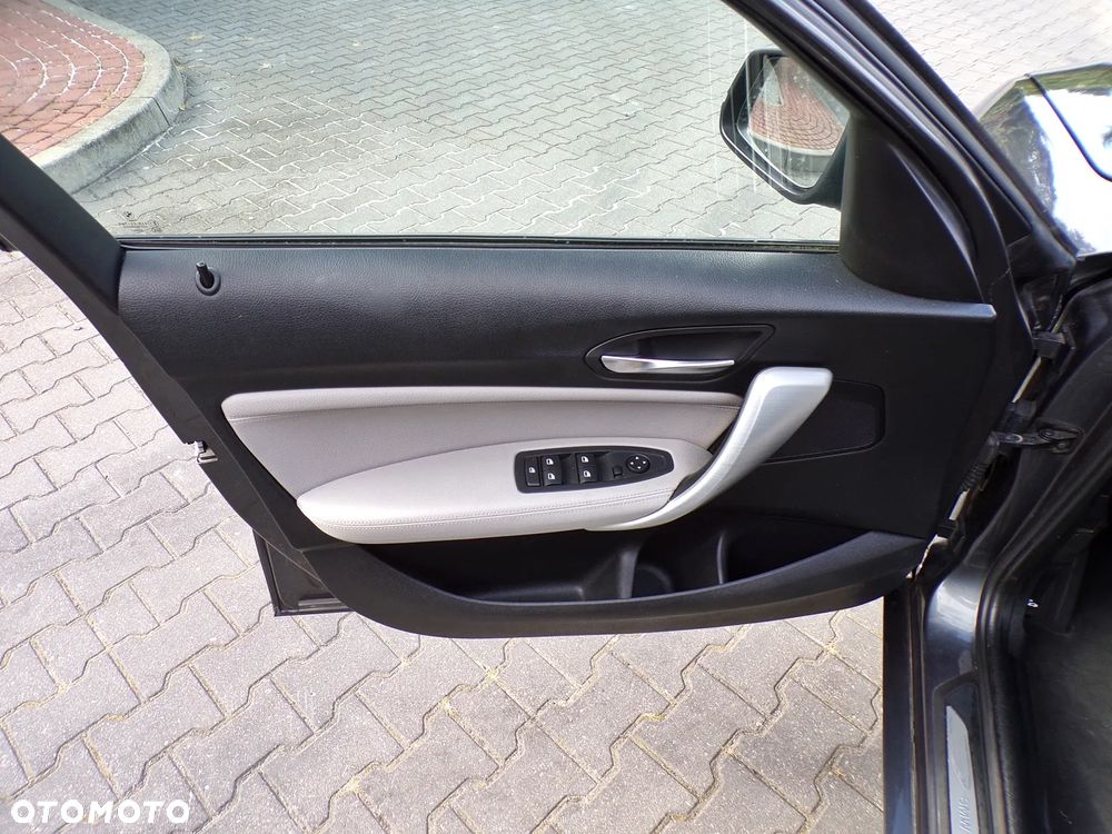 BMW Seria 1 116i Sport Line - 17