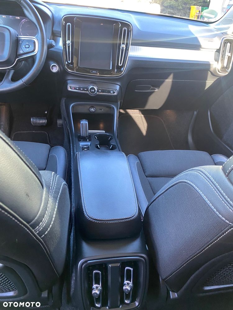Volvo XC 40 D3 AWD Momentum Pro - 6