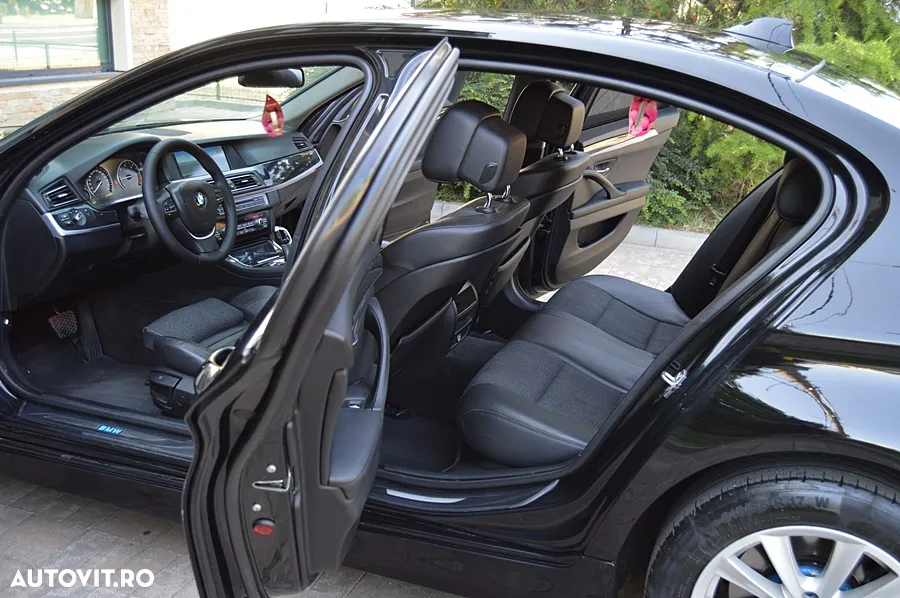 BMW Seria 5 520d Aut. - 8
