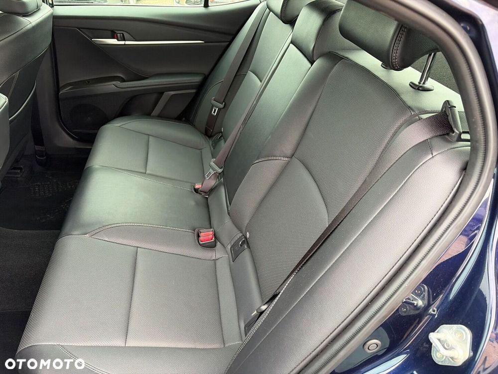 Toyota Camry 2025
