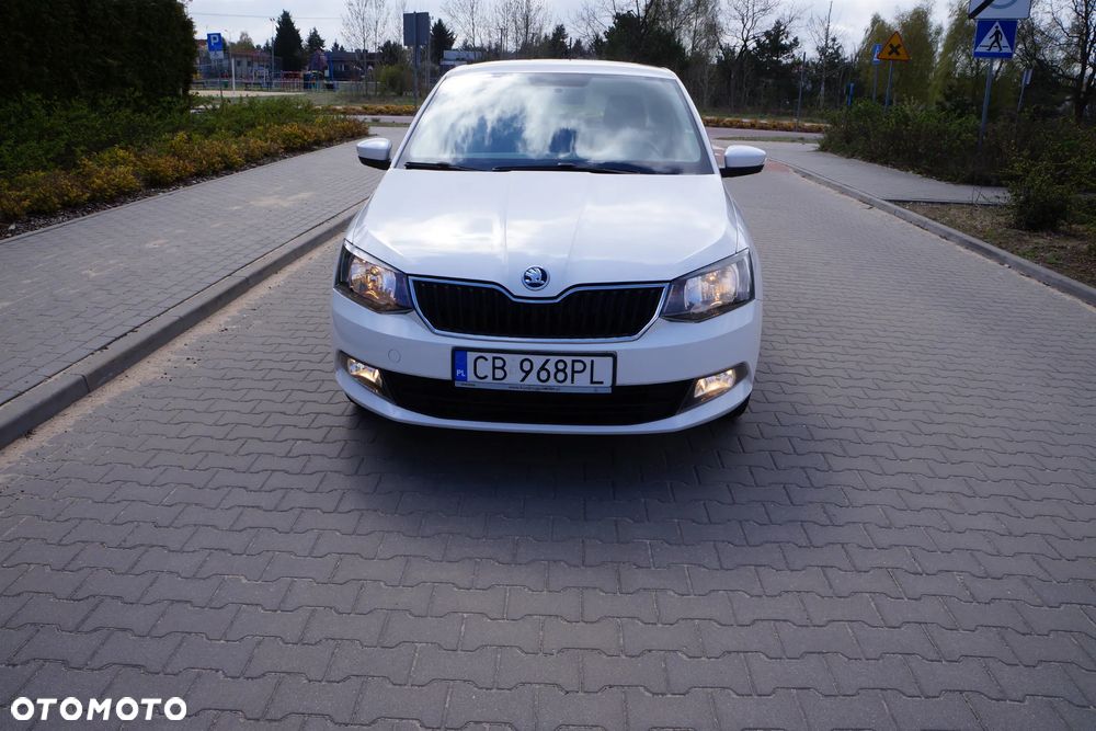 Skoda Fabia 1.0 Style Color - 15