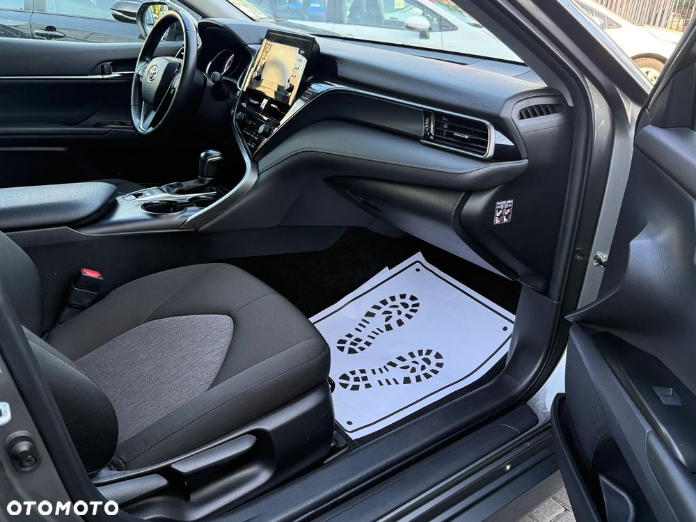 Toyota Camry 2.5 Hybrid Comfort CVT - 20