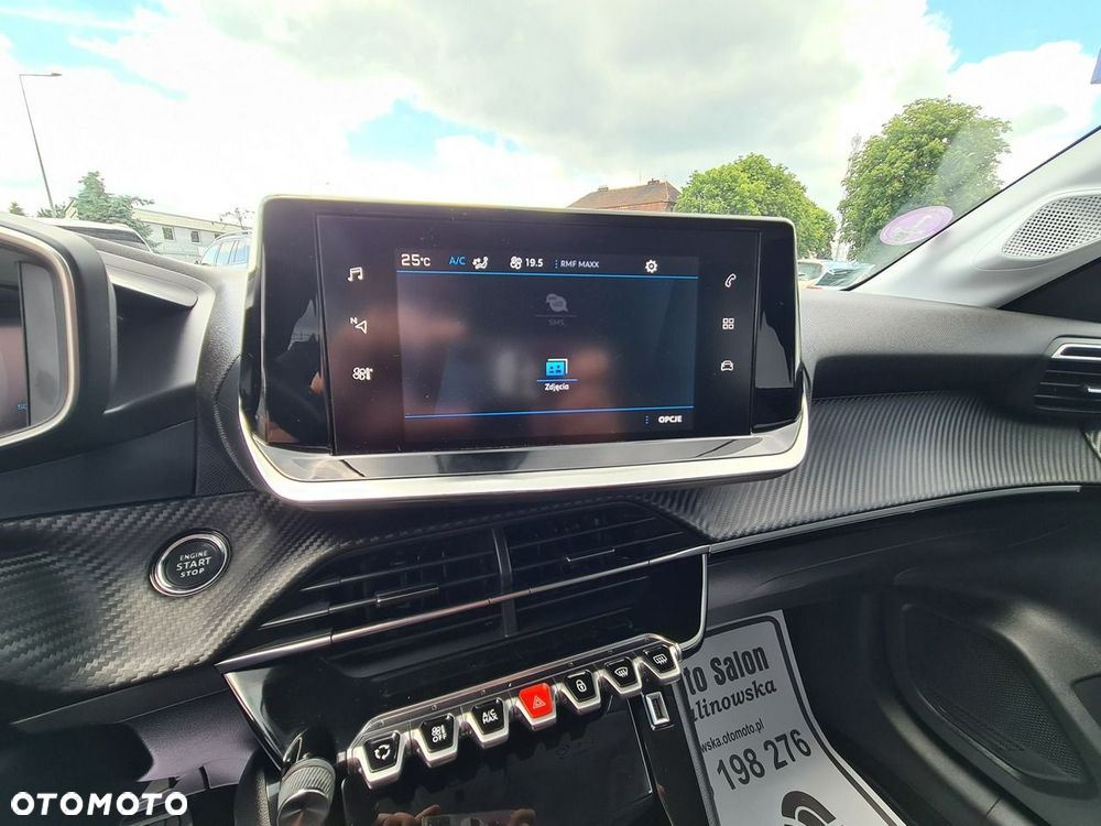 Peugeot 208 1.2 PureTech Active S&S EAT8 - 16