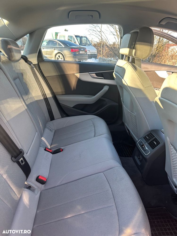 Audi A4 2.0 TDI S tronic - 7
