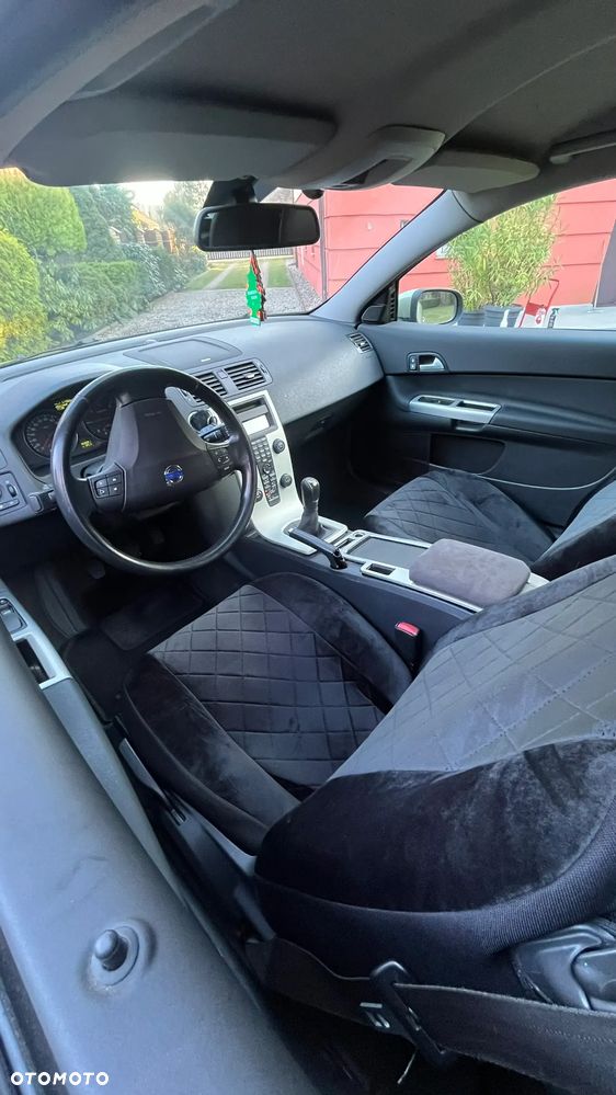 Volvo C30 2.0D Momentum - 24