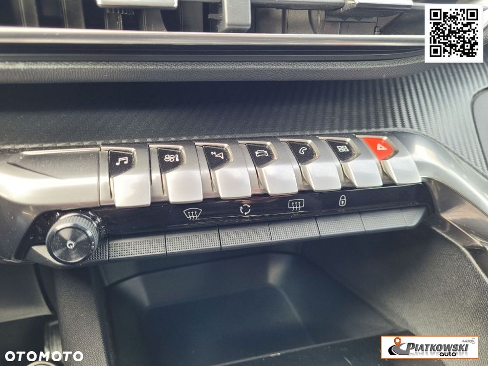 Peugeot 3008 1.2 PureTech Active S&S EAT6 - 28
