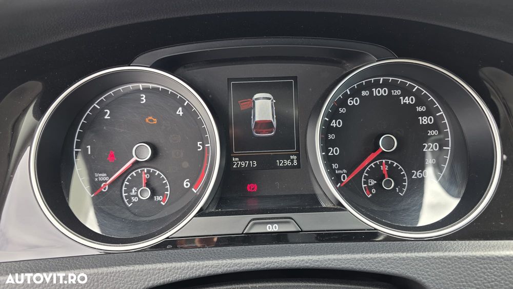 Volkswagen Golf 1.6 TDI BMT Highline - 11