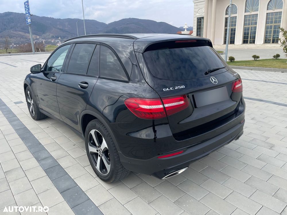 Mercedes-Benz GLC - 4