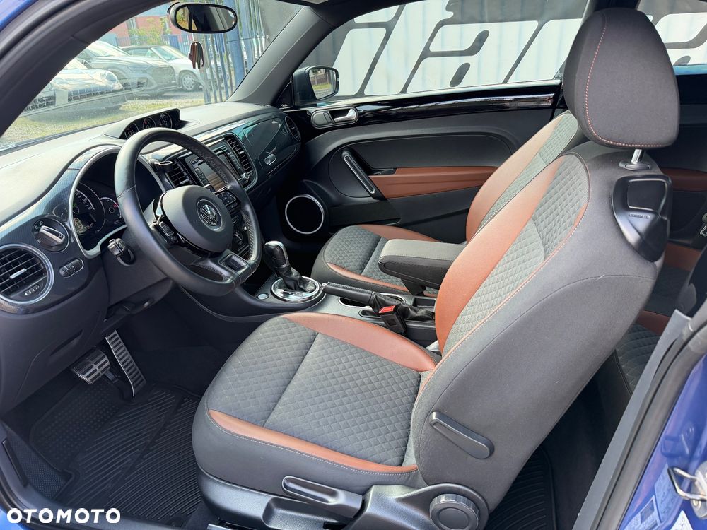 Volkswagen New Beetle - 15