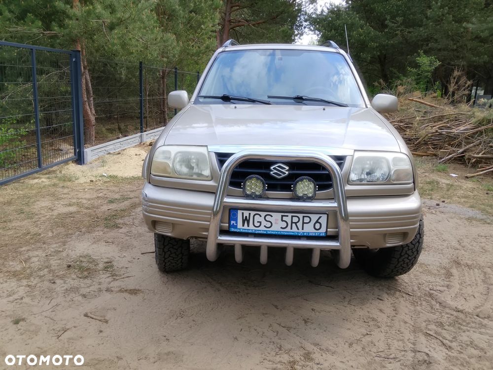 Suzuki Grand Vitara 2.0 - 6