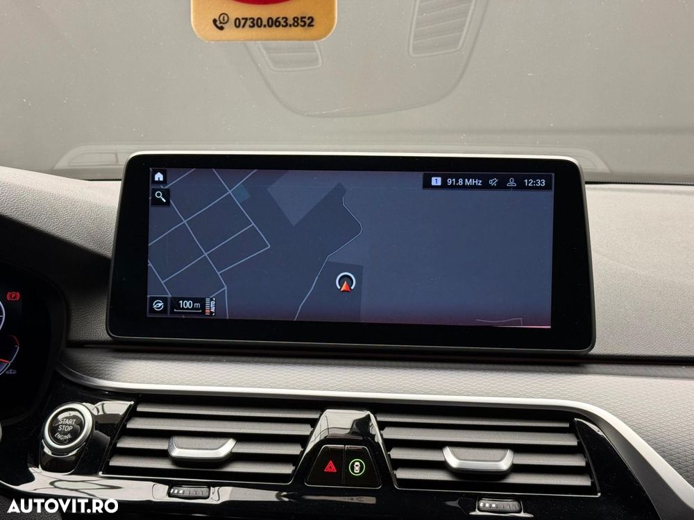 BMW Seria 5 520i AT MHEV - 9