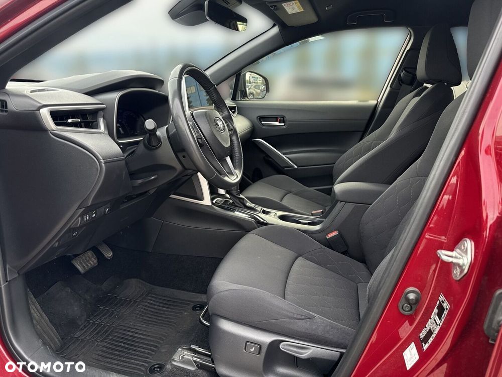 Toyota Corolla Cross - 11