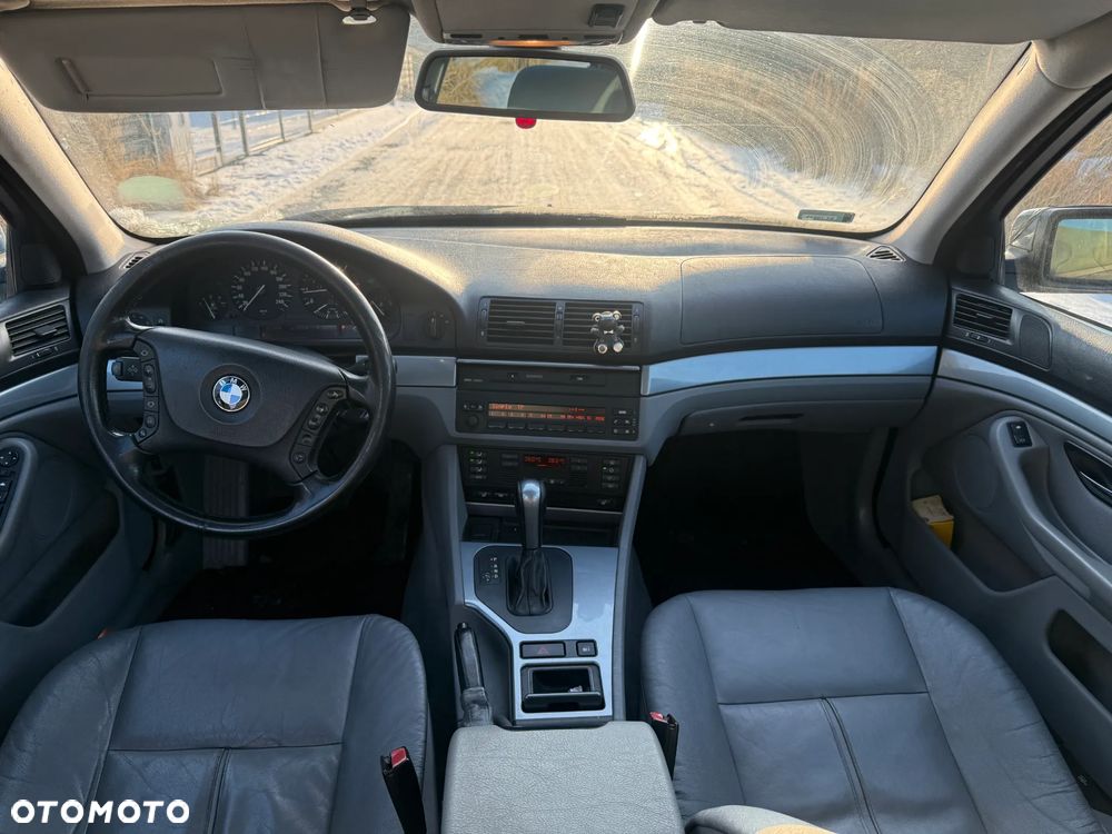 BMW Seria 5 - 8