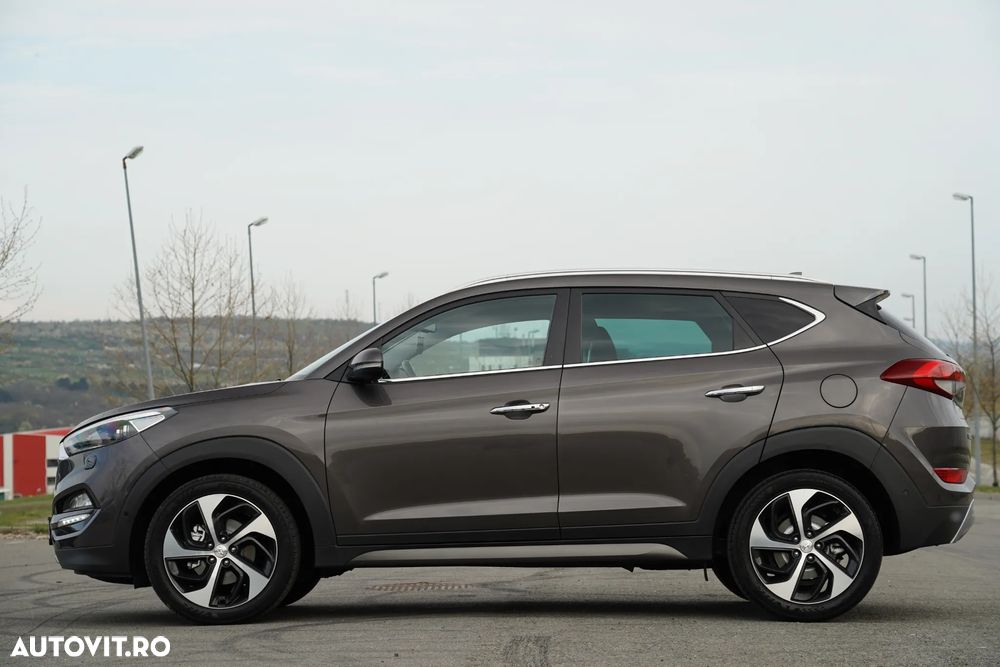 Hyundai Tucson 2.0 CRDI 4WD Automatik Style - 21