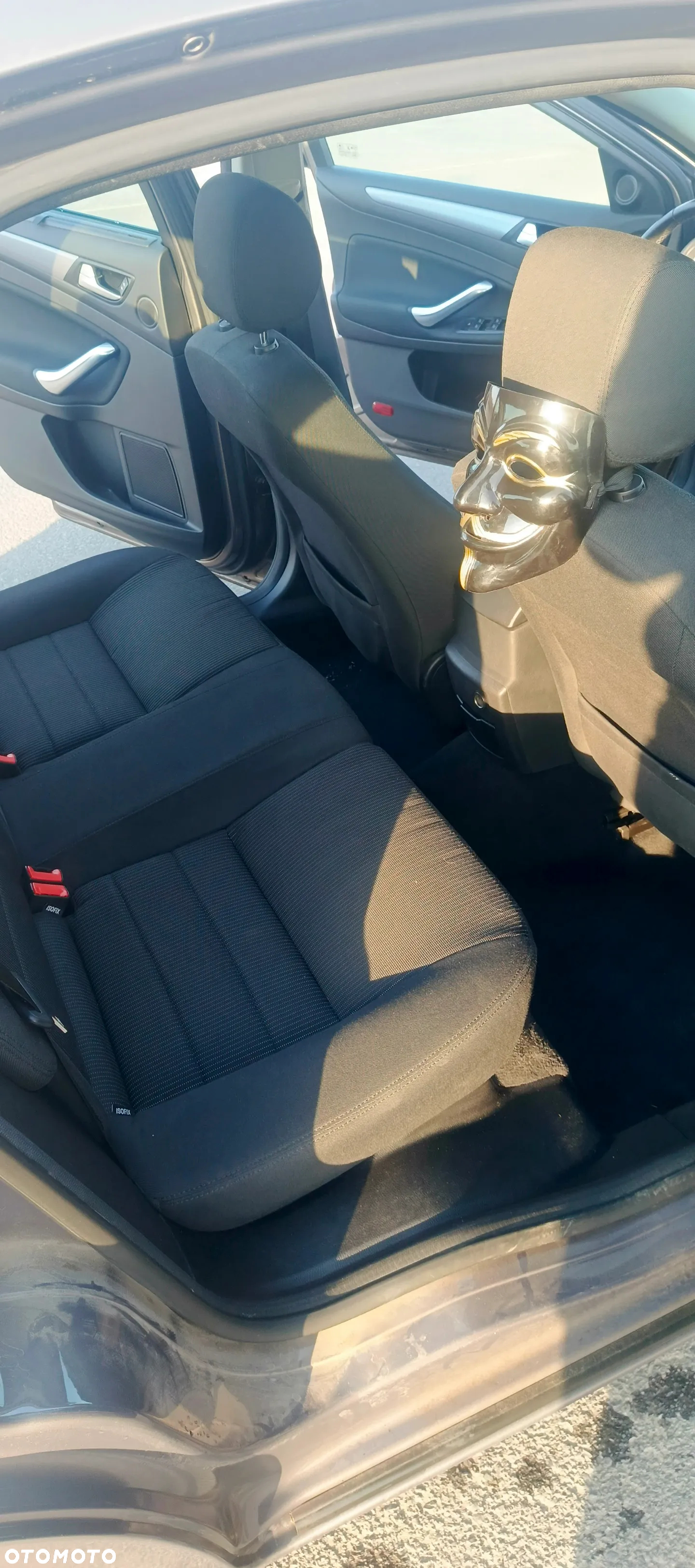 Ford Mondeo 2.0 EcoBoost Titanium - 27