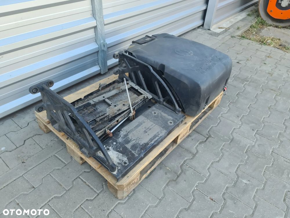 Skrzynka na akumulatory DAF CF EURO 6 - 2