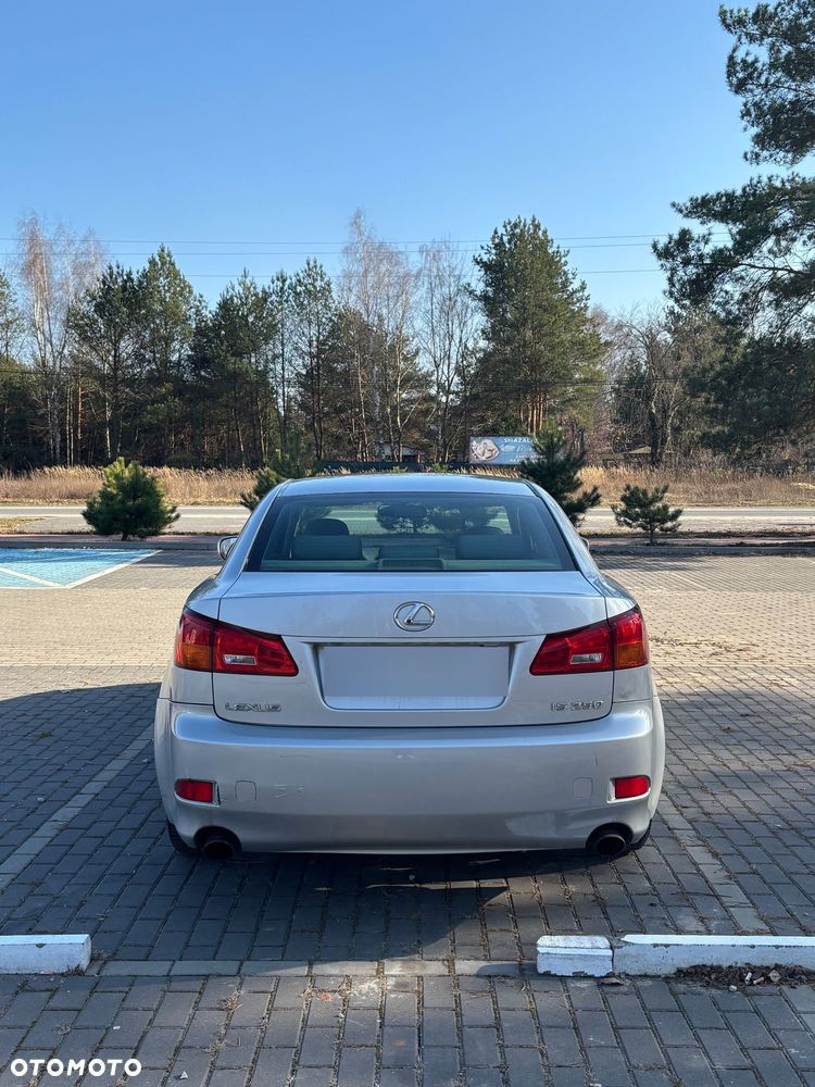 Lexus IS 250 - 2