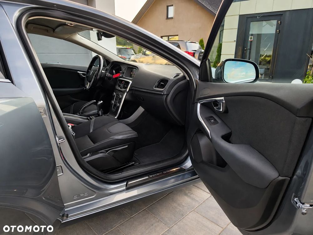 Volvo V40 D4 Drive-E Summum - 28