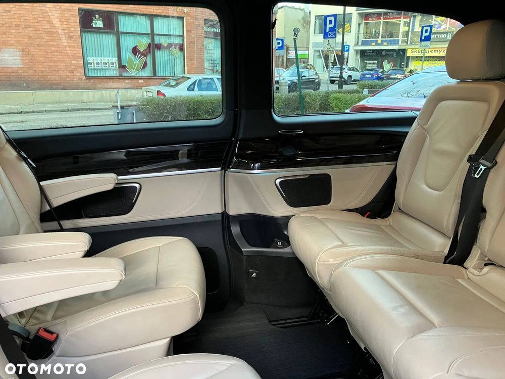 Mercedes-Benz Klasa V 250 (BlueTEC) d Avantgarde 7G-Tronic (d³ugi) - 19