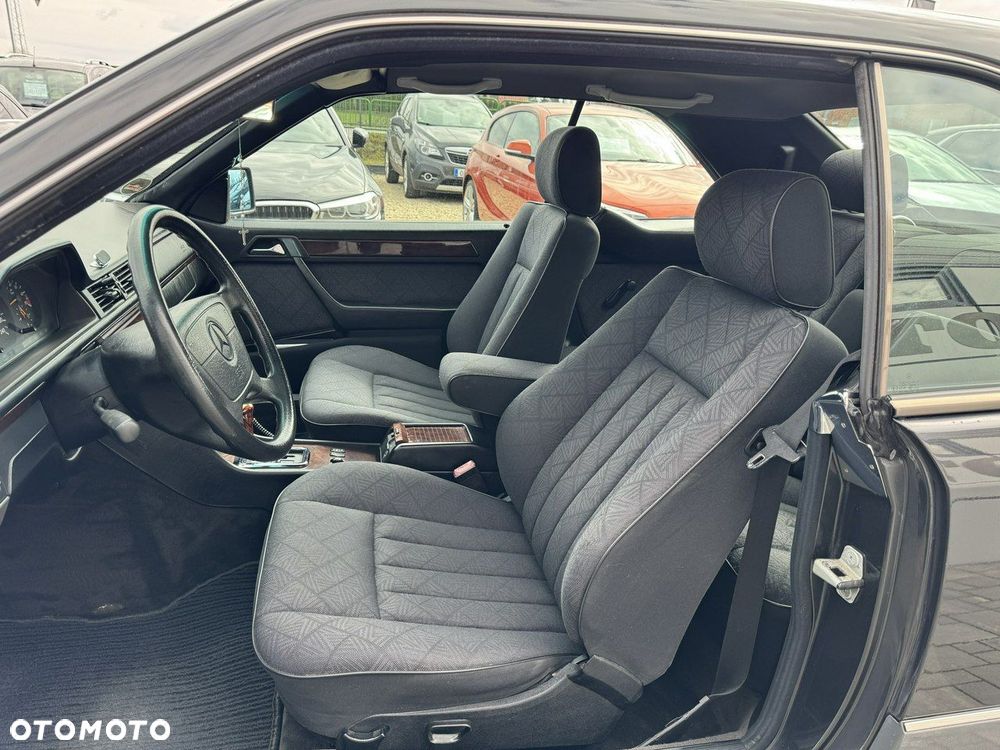 Mercedes-Benz Klasa E - 17