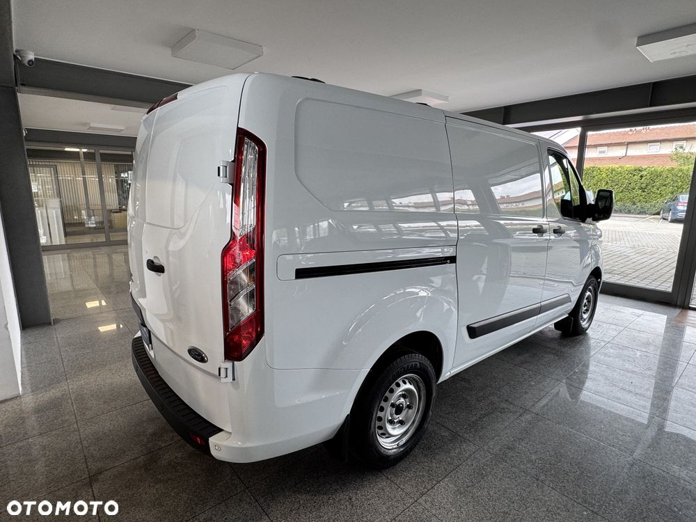 Ford Transit Custom - 13