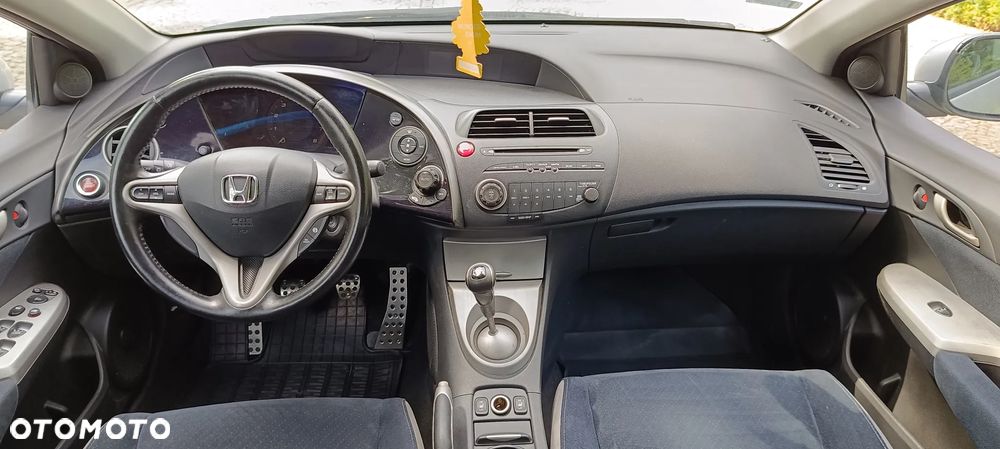 Honda Civic 1.8 Executive - 8