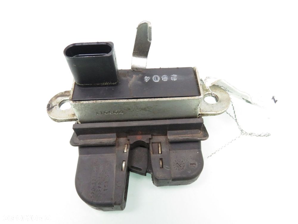 ZAMEK KLAPY SEAT ALTEA 5P0827505B - 1