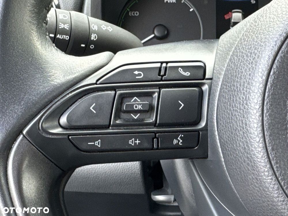 Toyota Yaris Hybrid 1.5 Comfort - 23