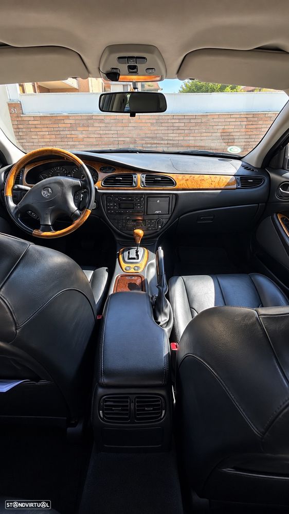 Jaguar S-Type 3.0 V6 Executive Auto. - 11