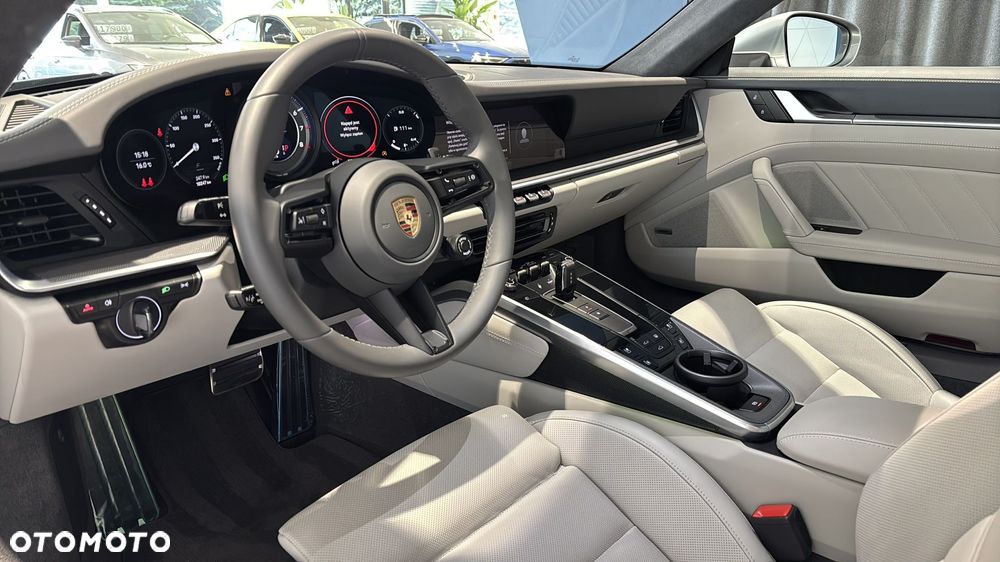 Porsche 911 Turbo - 10